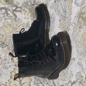 Patent leather Dr. Martens